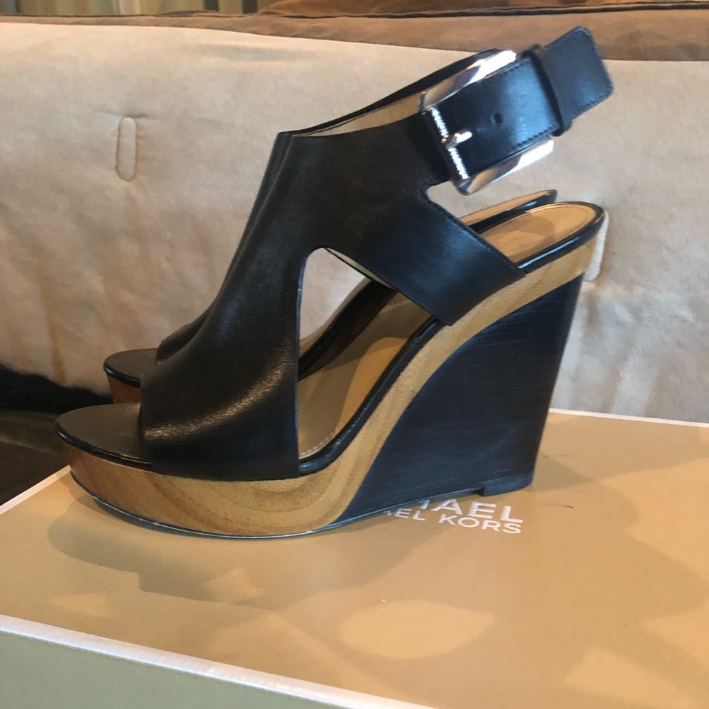 MK wedges